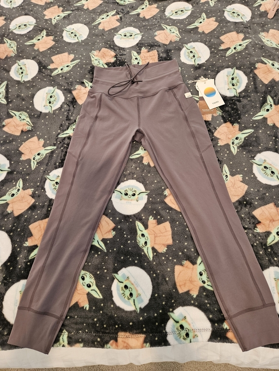 Vuori Pants - Vuori Kids High-Waist Leggings in Mauve